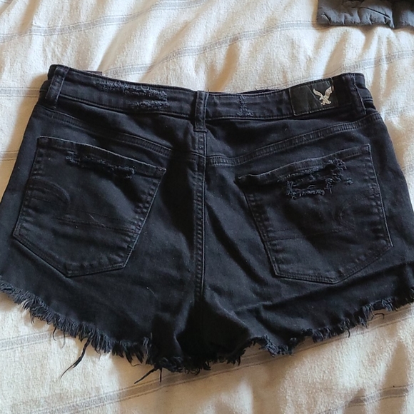 Shorts - Picture 2 of 5